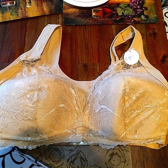 Bra's - Picture 1 of 2